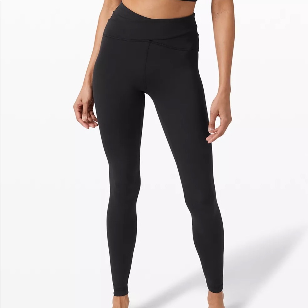 ✨SALE✨ Aligned Angles Super-High-Rise Lululemon